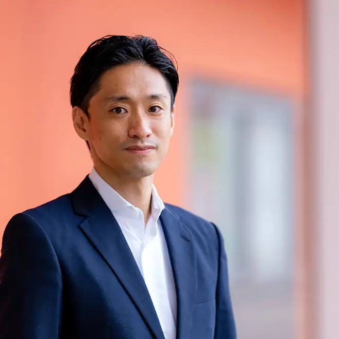 井上 洋市朗  氏