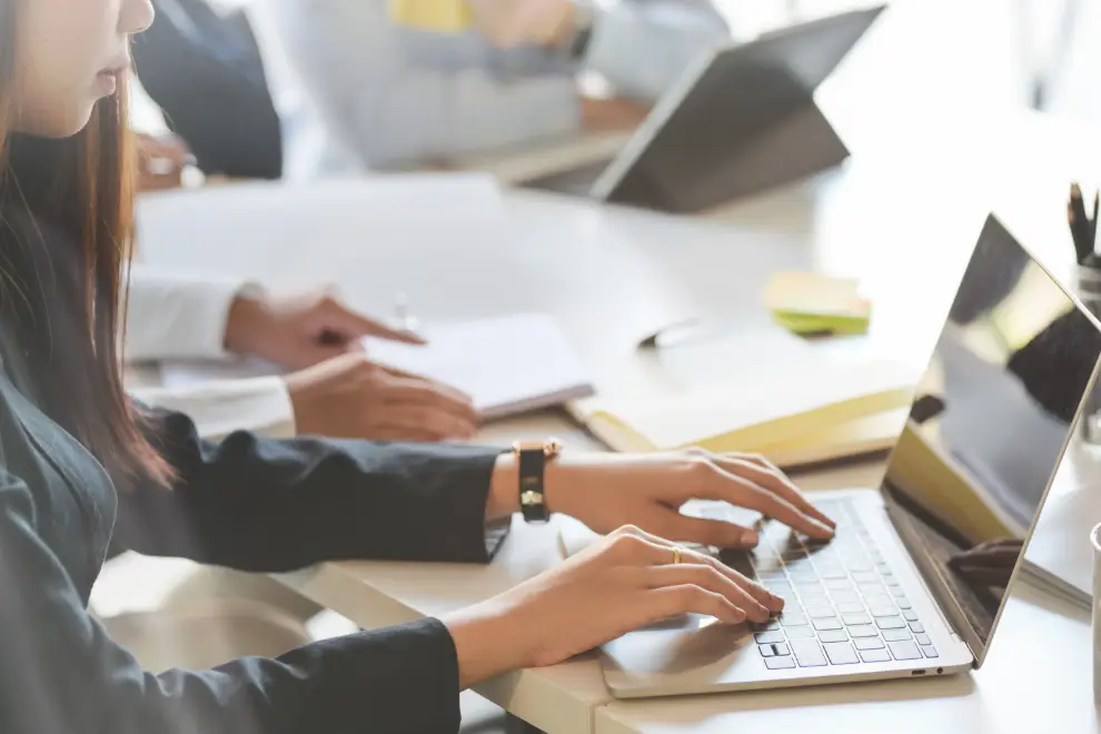 社員が自発的に動かないのは“仕組みの問題”？ジョブクラフティングで変わる主体的な働き方